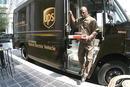 dịch vụ chuyển hàng UPS